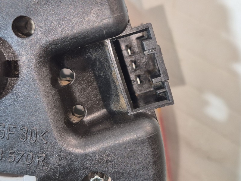 Recambio de piloto trasero derecho interior para bmw 3 (e46) 320 d referencia OEM IAM   