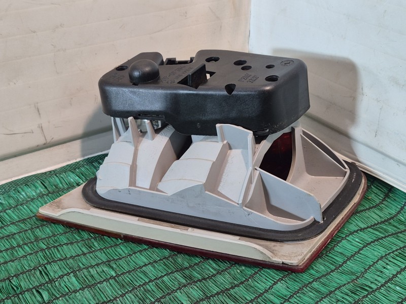 Recambio de piloto trasero derecho interior para bmw 3 (e46) 320 d referencia OEM IAM   