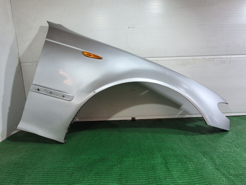Recambio de aleta delantera derecha para bmw 3 (e46) 320 d referencia OEM IAM   