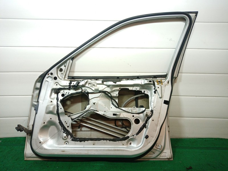 Recambio de puerta delantera derecha para bmw 3 (e46) 320 d referencia OEM IAM   
