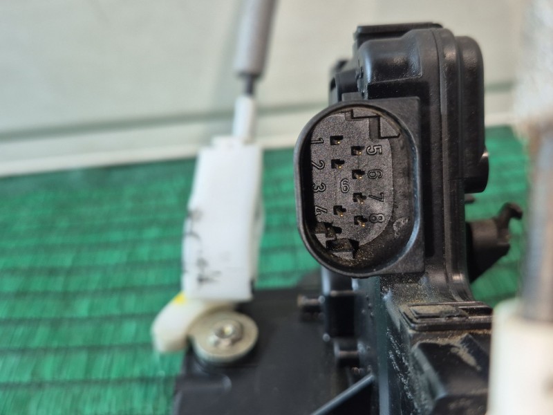 Recambio de cerradura puerta trasera derecha para bmw 3 (e46) 320 d referencia OEM IAM   