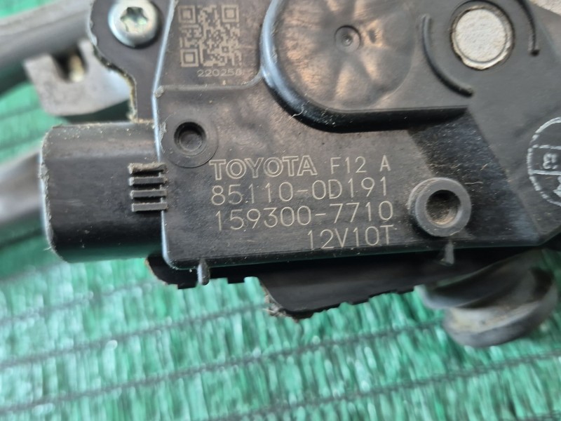 Recambio de motor limpia delantero para toyota yaris (_p13_) 1.5 hybrid (nhp130_) referencia OEM IAM   