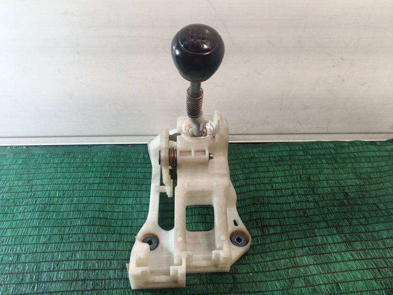 Recambio de palanca cambio para hyundai i30 (fd) 1.6 crdi referencia OEM IAM   