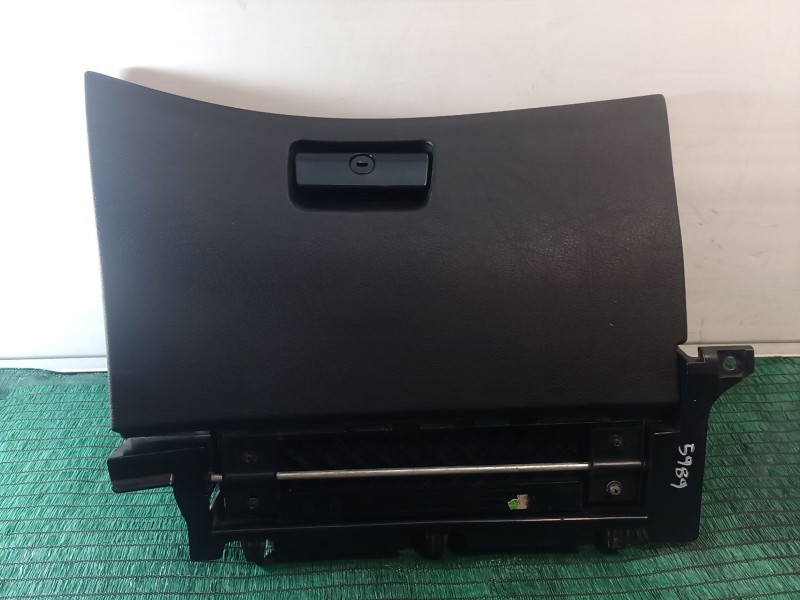 Recambio de guantera para bmw 3 (e46) 320 d referencia OEM IAM 51168196111 51168196111 51168196111