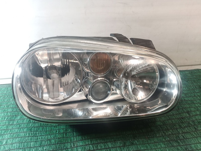 Recambio de faro derecho para volkswagen golf iii (1h1) 1.9 tdi referencia OEM IAM   