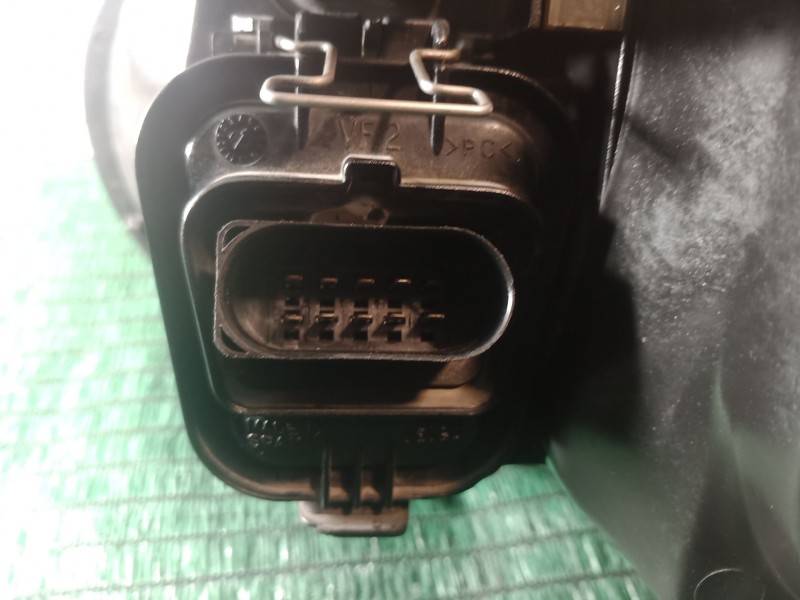 Recambio de faro derecho para volkswagen golf iii (1h1) 1.9 tdi referencia OEM IAM   