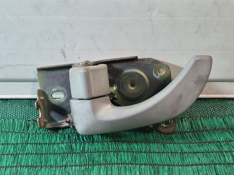 Recambio de maneta interior delantera izquierda para kia sorento i (jc) 2.5 crdi referencia OEM IAM   