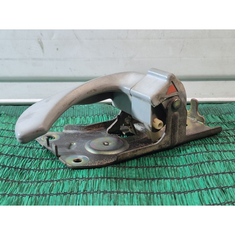 Recambio de maneta interior delantera izquierda para kia sorento i (jc) 2.5 crdi referencia OEM IAM   