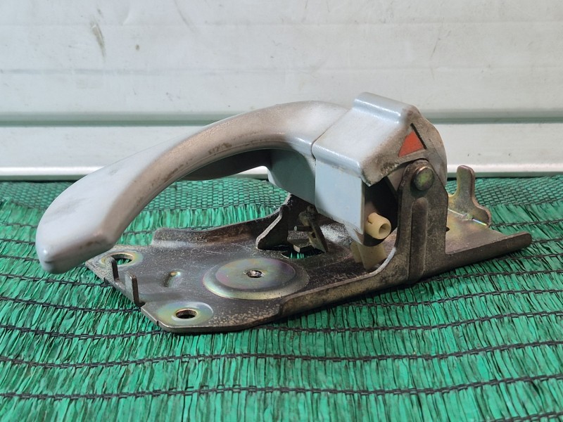 Recambio de maneta interior delantera izquierda para kia sorento i (jc) 2.5 crdi referencia OEM IAM   