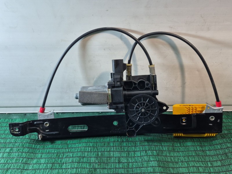 Recambio de elevalunas trasero izquierdo para jaguar xf i (x250) 3.0 referencia OEM IAM D316900 D316900 D316900