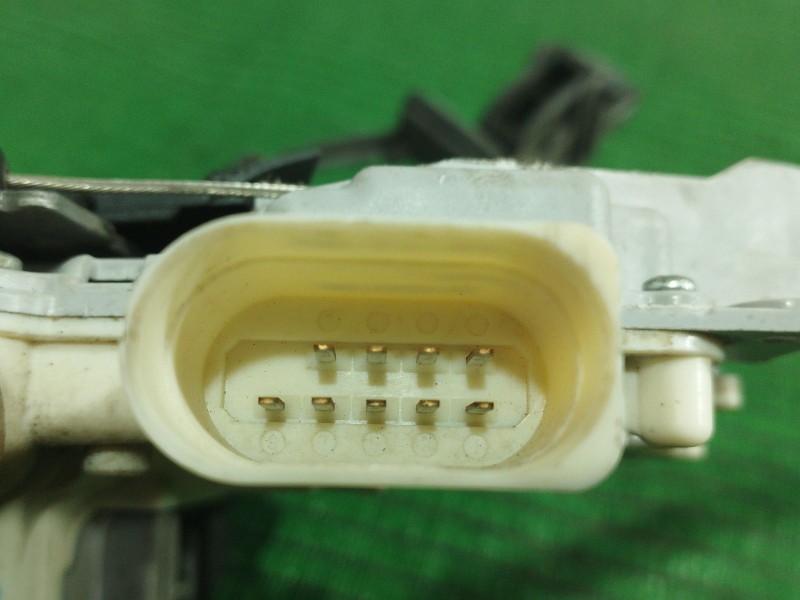 Recambio de cerradura puerta delantera izquierda para seat leon (1p1) 1.9 tdi referencia OEM IAM   