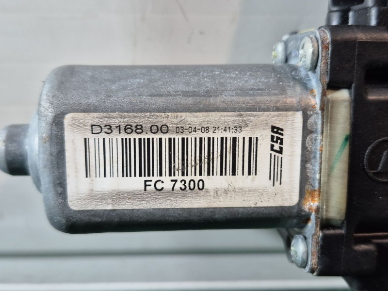 Recambio de elevalunas trasero derecho para jaguar xf i (x250) 3.0 referencia OEM IAM D316800 D316800 D316800