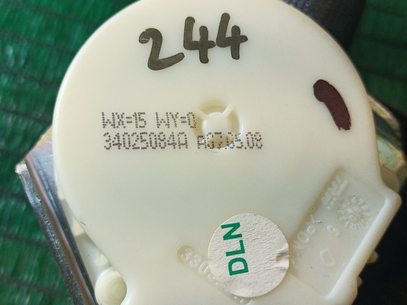 Recambio de cinturon seguridad trasero derecho para jaguar xf i (x250) 3.0 referencia OEM IAM 34025084A 34025084A 34025084A