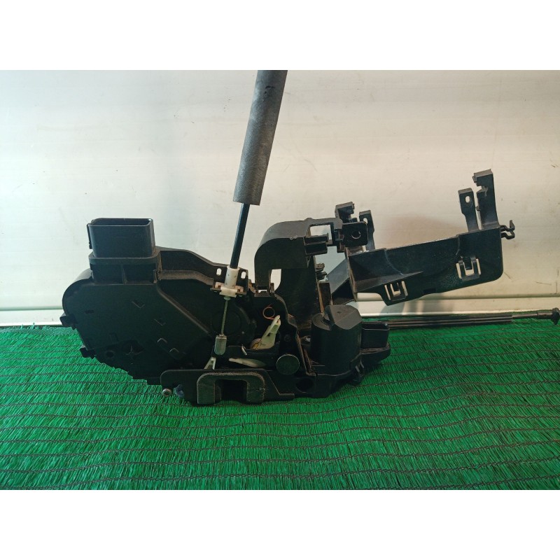 Recambio de cerradura puerta delantera derecha para jaguar xf i (x250) 3.0 referencia OEM IAM   