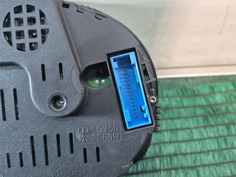 Recambio de cuadro instrumentos para volkswagen golf iv (1j1) 1.9 tdi referencia OEM IAM   