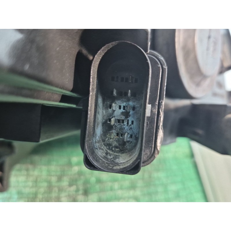 Recambio de faro izquierdo para volkswagen passat b6 (3c2) 1.9 tdi referencia OEM IAM   