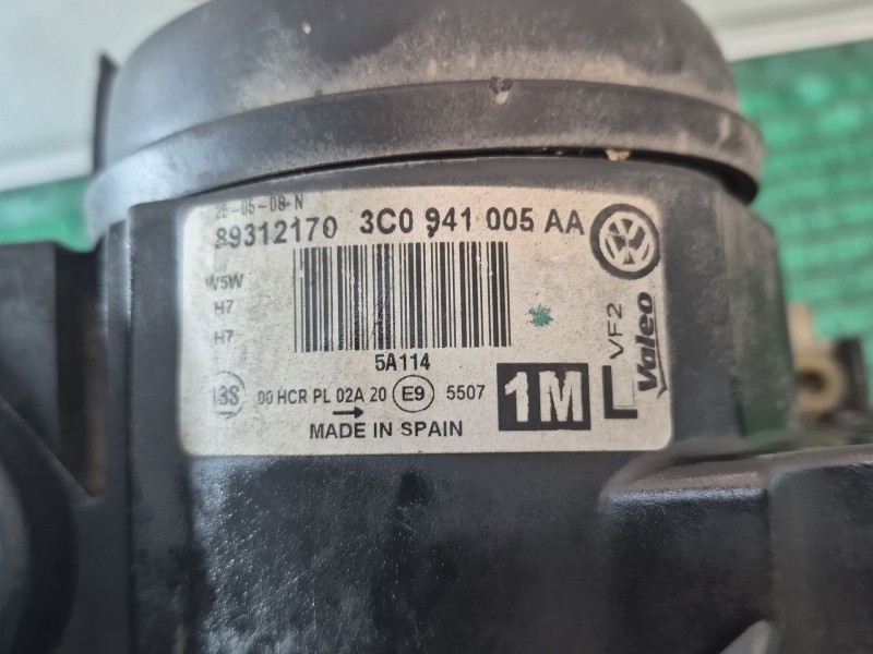 Recambio de faro izquierdo para volkswagen passat b6 (3c2) 1.9 tdi referencia OEM IAM   