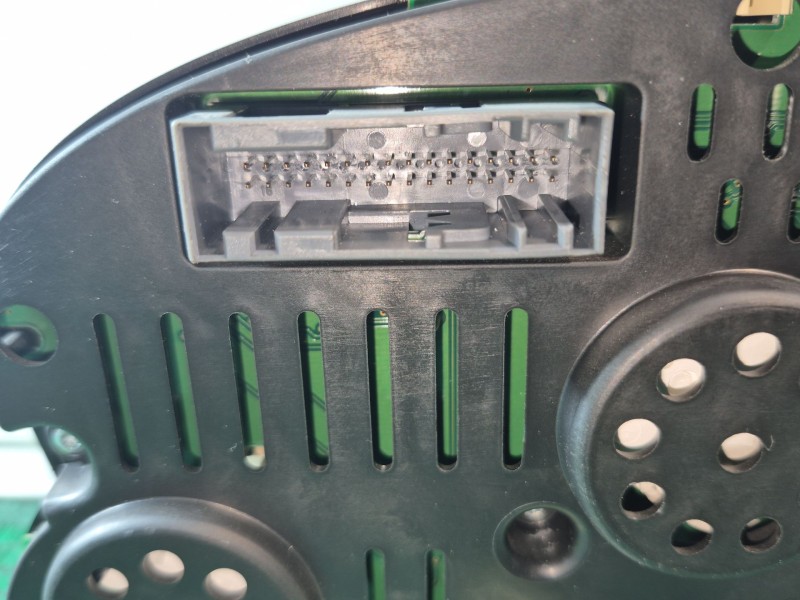 Recambio de cuadro instrumentos para cadillac cts 3.0 referencia OEM IAM 25751850 3024008779 25751850