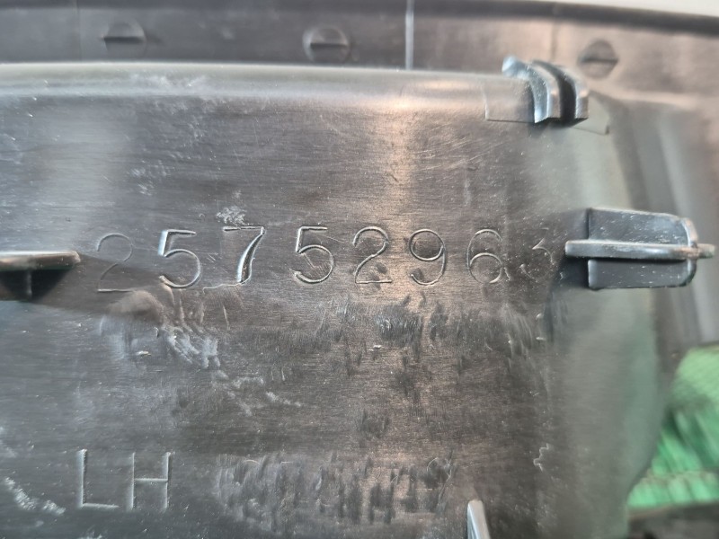 Recambio de moldura para cadillac cts 3.0 referencia OEM IAM   