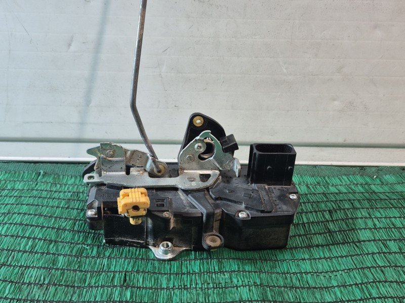 Recambio de cerradura puerta delantera izquierda para cadillac cts 3.0 referencia OEM IAM   