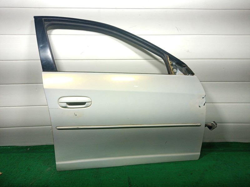 Recambio de puerta delantera derecha para cadillac cts 3.0 referencia OEM IAM   