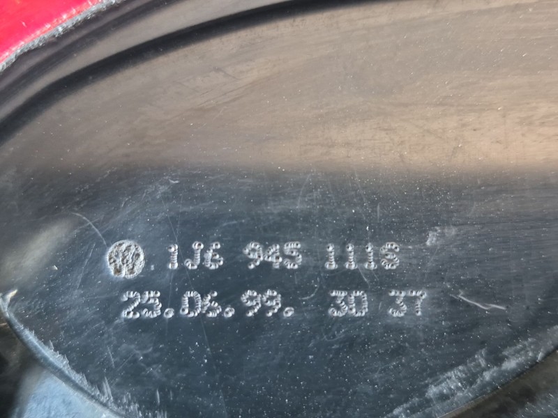 Recambio de piloto trasero izquierdo para volkswagen golf iv (1j1) 1.9 tdi referencia OEM IAM   