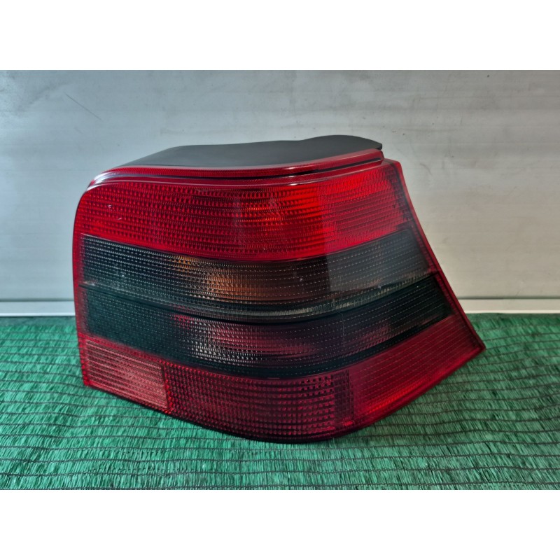 Recambio de piloto trasero derecho para volkswagen golf iv (1j1) 1.9 tdi referencia OEM IAM 1J6945112S 1J6945257 1J6945257