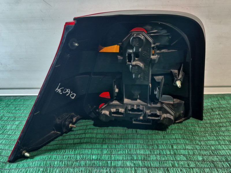 Recambio de piloto trasero derecho para volkswagen golf iv (1j1) 1.9 tdi referencia OEM IAM 1J6945112S 1J6945257 1J6945257