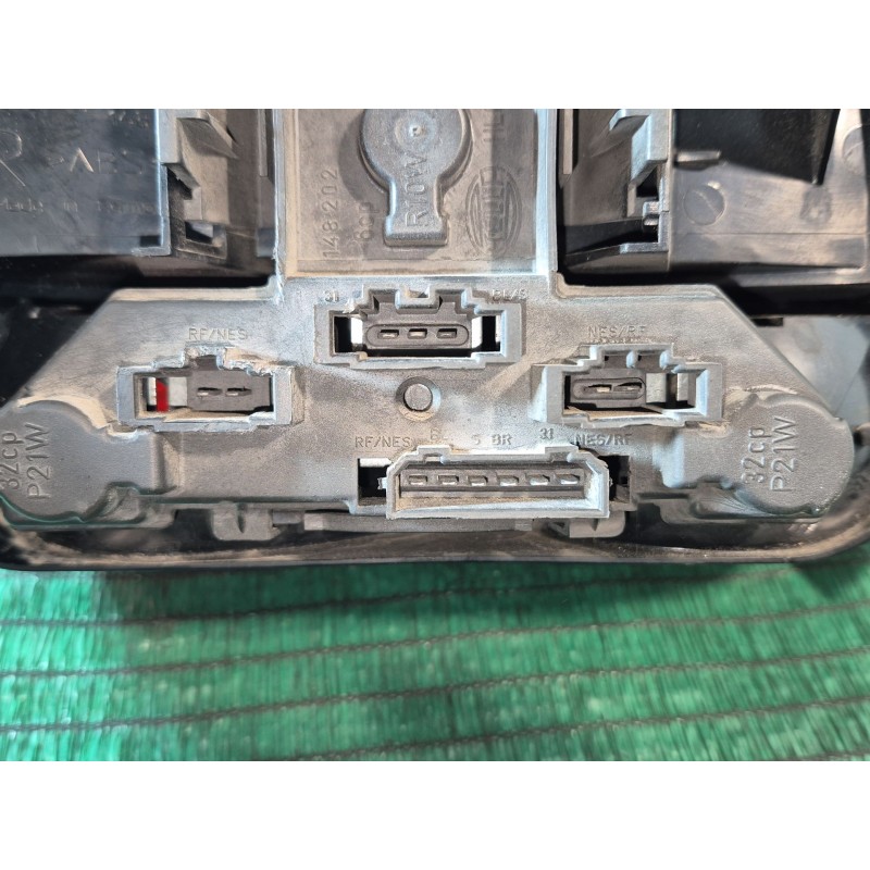 Recambio de piloto trasero derecho para volkswagen golf iv (1j1) 1.9 tdi referencia OEM IAM 1J6945112S 1J6945257 1J6945257