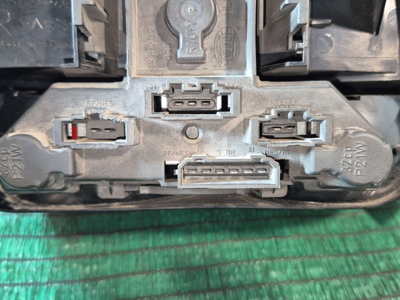 Recambio de piloto trasero derecho para volkswagen golf iv (1j1) 1.9 tdi referencia OEM IAM 1J6945112S 1J6945257 1J6945257