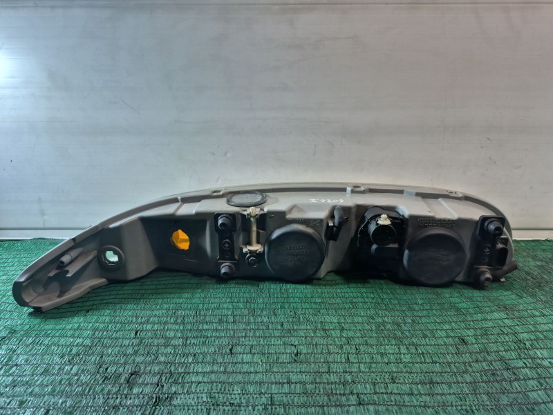 Recambio de faro izquierdo para chevrolet alero 2.4 16v referencia OEM IAM   