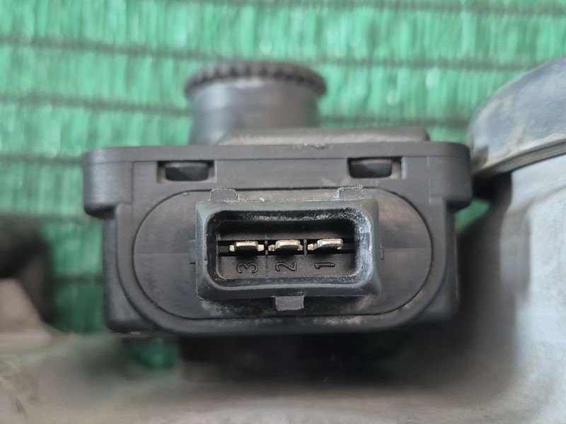 Recambio de faro izquierdo para chevrolet alero 2.4 16v referencia OEM IAM   