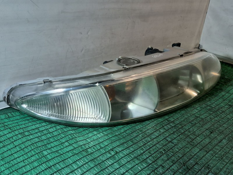 Recambio de faro derecho para chevrolet alero 2.4 16v referencia OEM IAM   