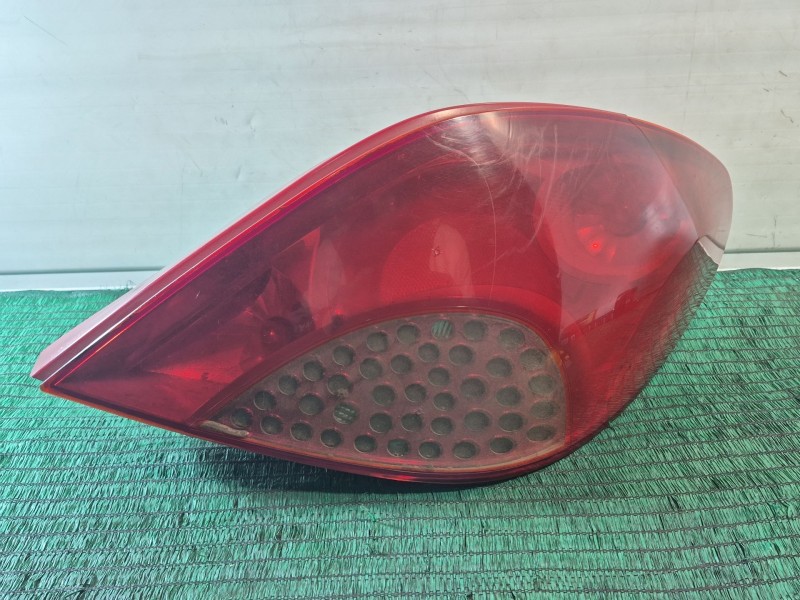 Recambio de piloto trasero derecho para peugeot 207 cc (wd_) 1.6 hdi referencia OEM IAM 9649986580 VP5PFX13404A 9649986580