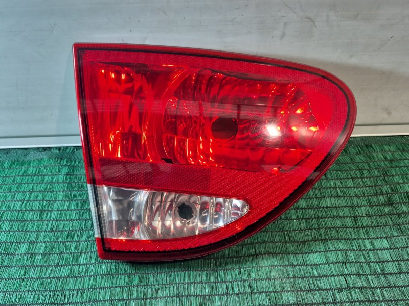 Recambio de piloto trasero izquierdo interior para chevrolet alero 2.4 16v referencia OEM IAM   