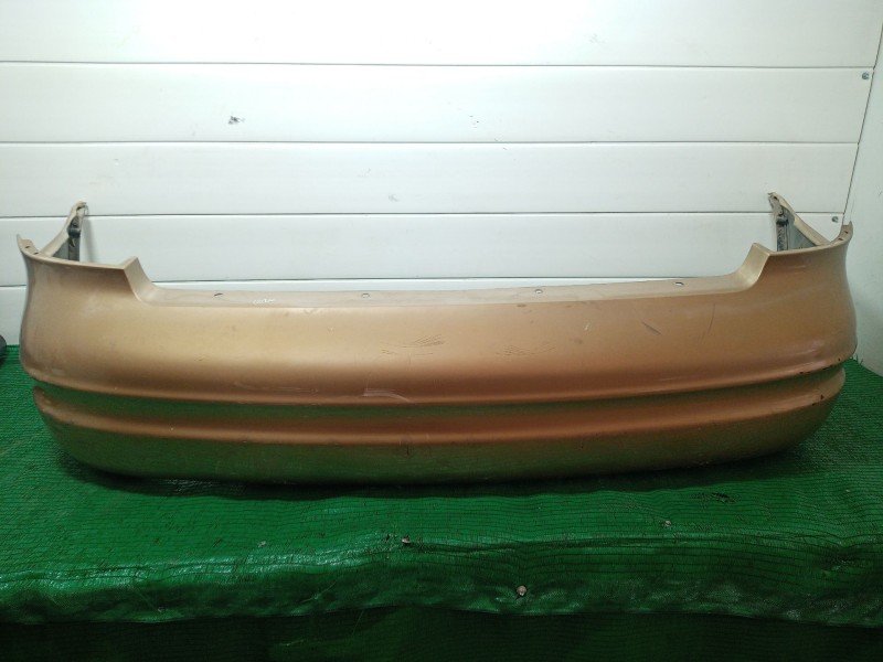 Recambio de paragolpes trasero para chevrolet alero 2.4 16v referencia OEM IAM   