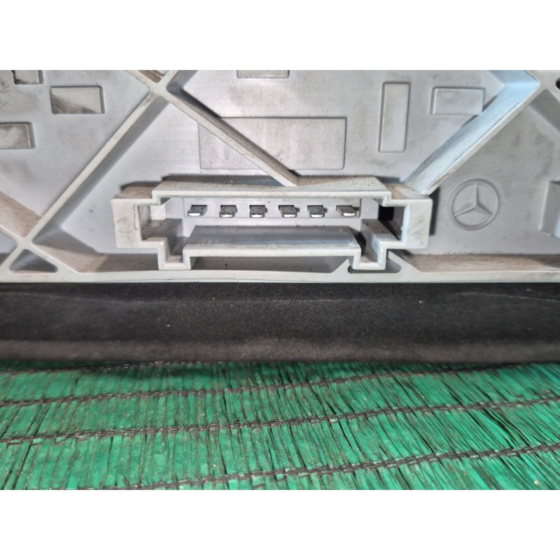 Recambio de piloto trasero derecho para mercedes-benz 190 (w201) e 1.8 (201.018) referencia OEM IAM   