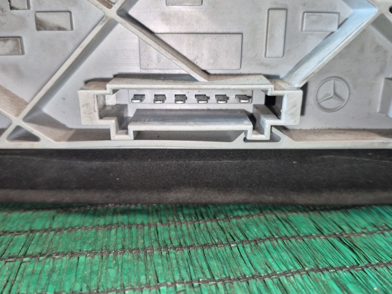 Recambio de piloto trasero derecho para mercedes-benz 190 (w201) e 1.8 (201.018) referencia OEM IAM   