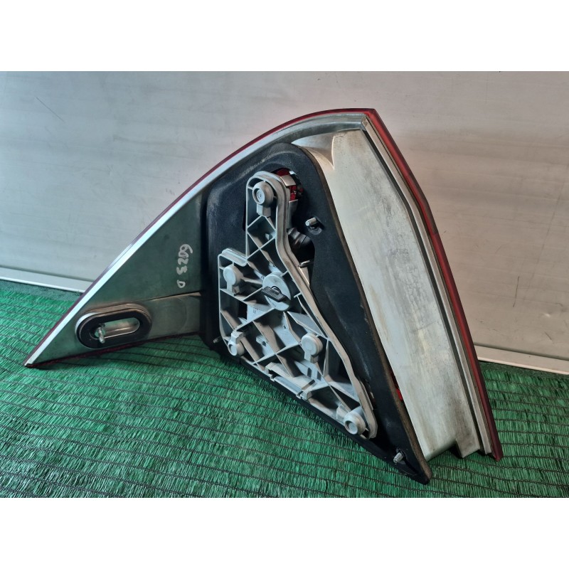 Recambio de piloto trasero derecho para mercedes-benz 190 (w201) e 1.8 (201.018) referencia OEM IAM   