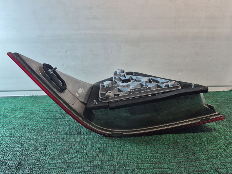 Recambio de piloto trasero derecho para mercedes-benz 190 (w201) e 1.8 (201.018) referencia OEM IAM   