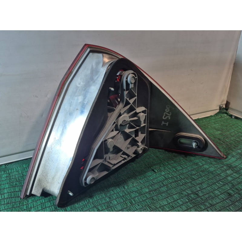 Recambio de piloto trasero izquierdo para mercedes-benz 190 (w201) e 1.8 (201.018) referencia OEM IAM   