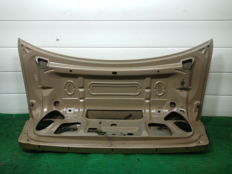 Recambio de tapa maletero para chevrolet alero 2.4 16v referencia OEM IAM   