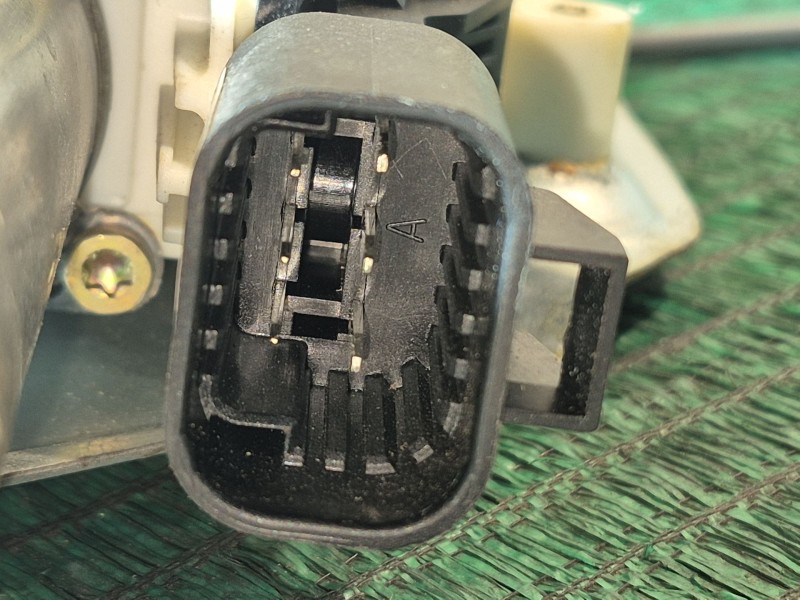 Recambio de elevalunas delantero derecho para cadillac cts 3.0 referencia OEM IAM 992664100 992664100 992664100