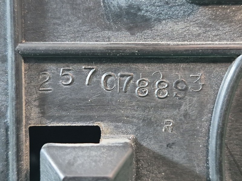 Recambio de maneta interior trasera derecha para cadillac cts 3.0 referencia OEM IAM 257078893 257078893 257078893