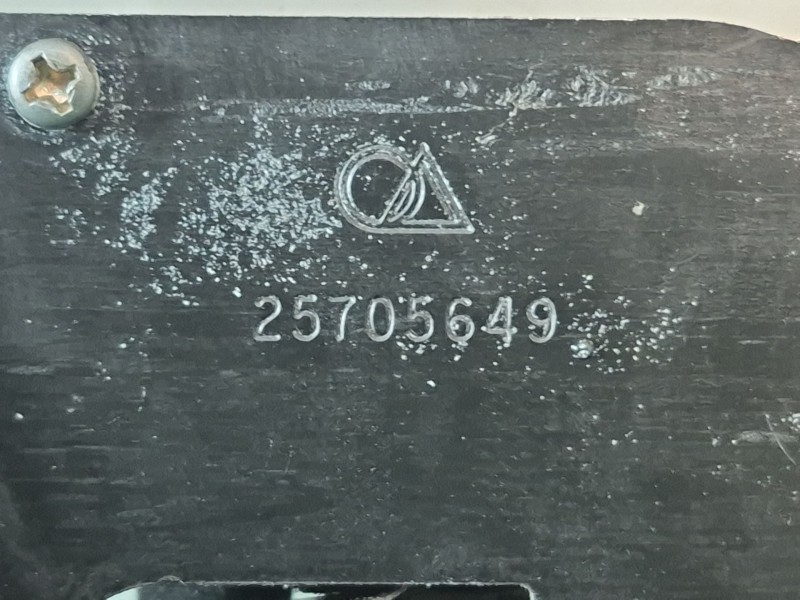 Recambio de cerradura maletero / porton para cadillac cts 3.0 referencia OEM IAM   