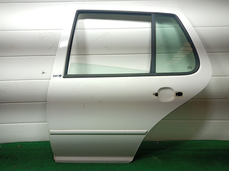 Recambio de puerta trasera izquierda para volkswagen golf iv (1j1) 1.9 tdi referencia OEM IAM   