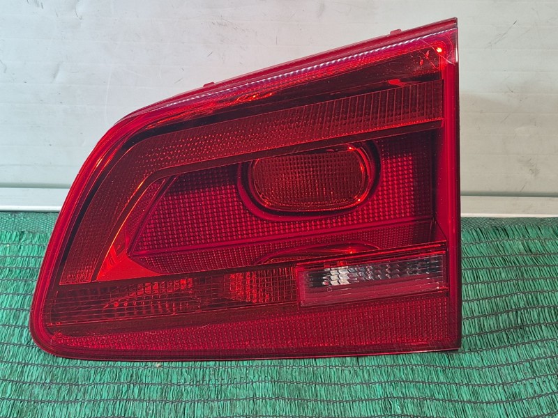 Recambio de piloto trasero derecho interior para volkswagen touran (1t3) referencia OEM IAM   