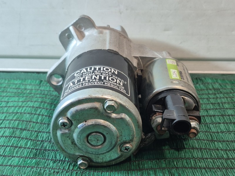 Recambio de motor arranque para cadillac cts 3.0 referencia OEM IAM X0121X X0121X X0121X