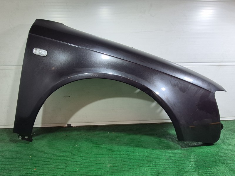 Recambio de aleta delantera izquierda para audi a4 b7 (8ec) 2.0 referencia OEM IAM   