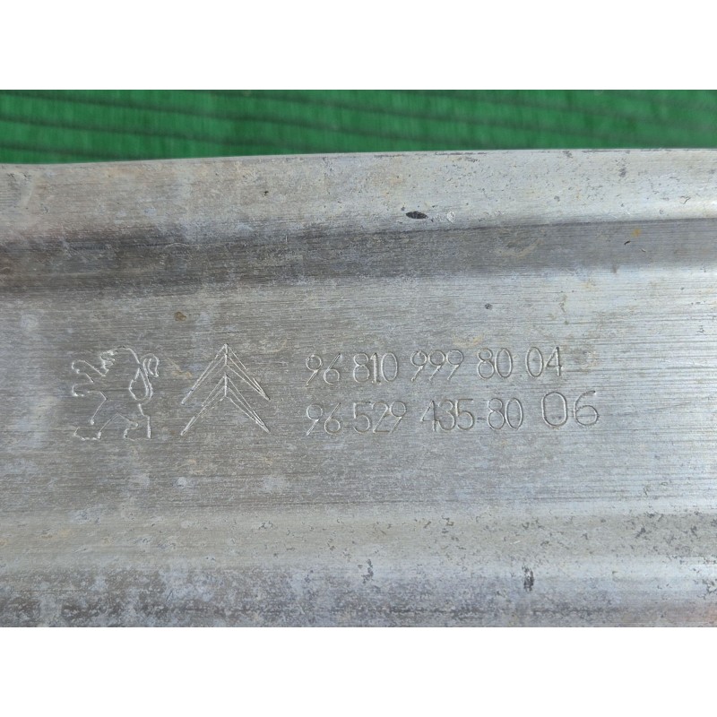 Recambio de refuerzo paragolpes trasero para peugeot 5008 (0u_, 0e_) 1.6 hdi referencia OEM IAM   